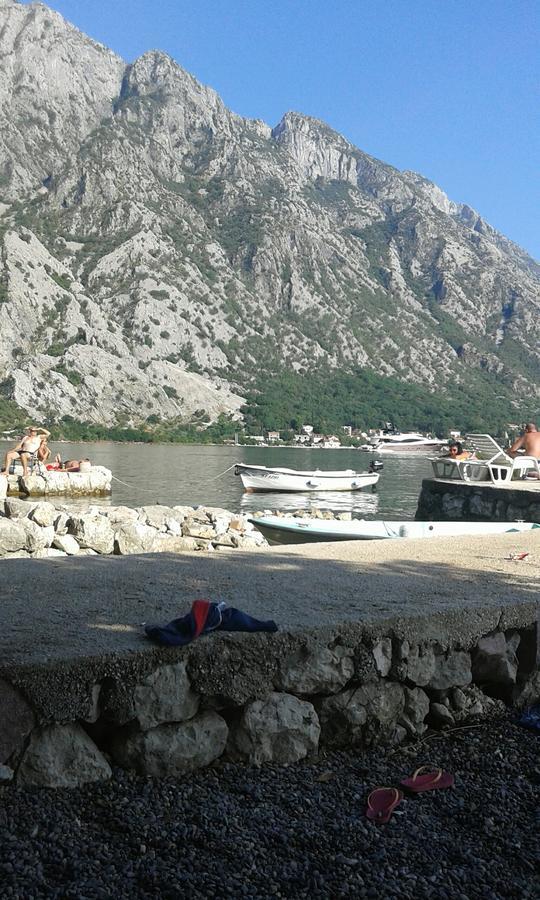 Appartement Stone House Dragutinovic à Kotor Extérieur photo